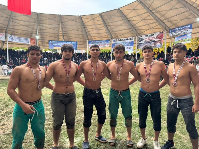 İlkadımın Altın Sporcuları Başarıya Doymuyor!