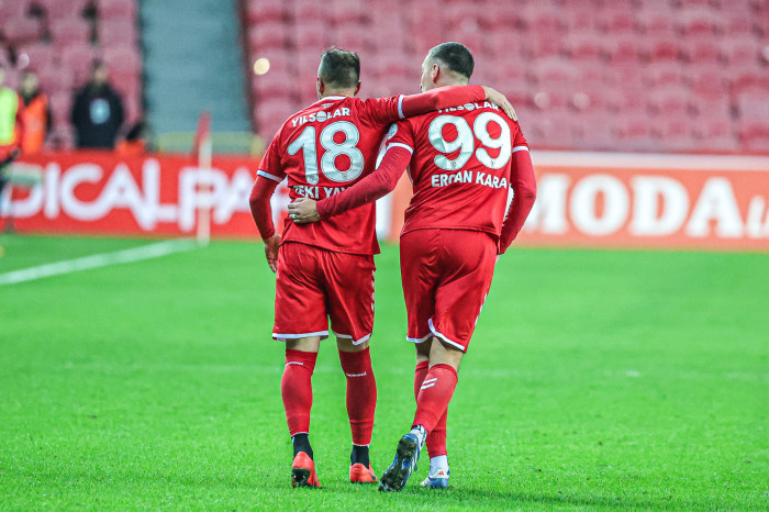 Samsunspor Evinde Kayserispor'u 2-0 Yendi!