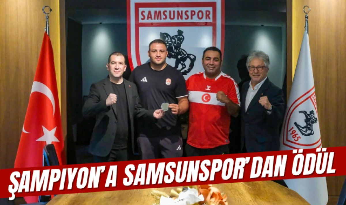 Samsunsporlu Milli Boks&ouml;r'e Kul&uuml;b&uuml;nden Anlamlı &Ouml;d&uuml;l!